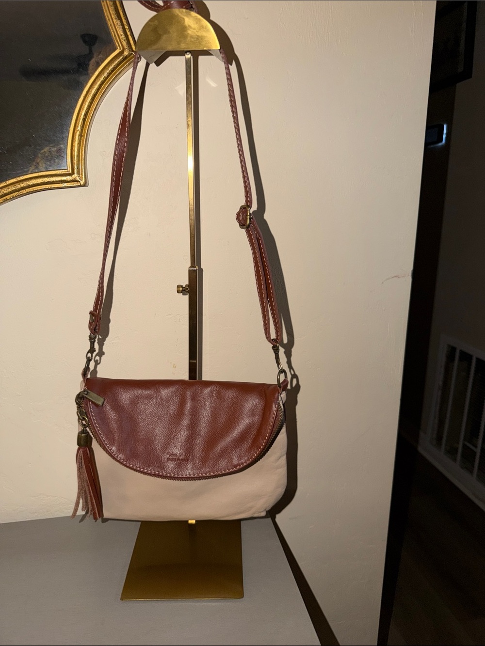Vera Pelle Two-Tone Leather Crossbody Bag in Brown and Cream